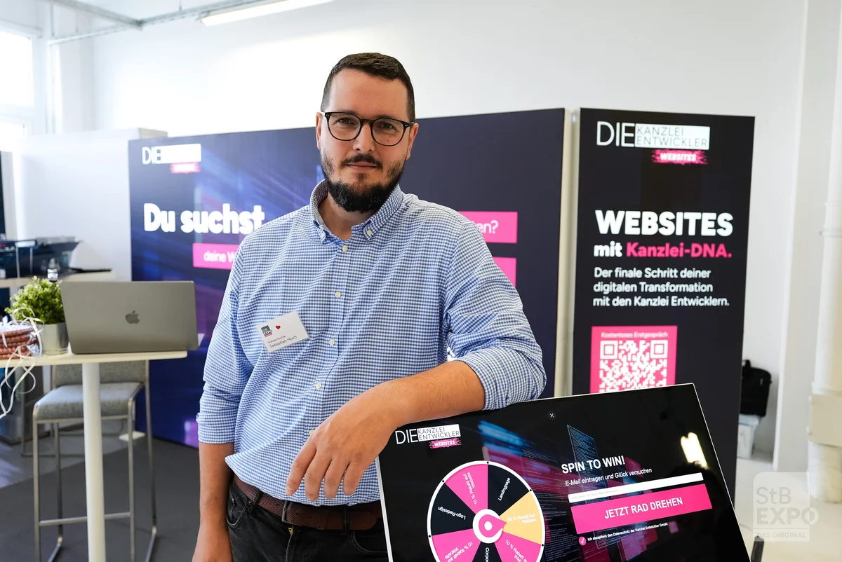 Sebastian Hoch – Art Direktor bei Kanzlei-Websites